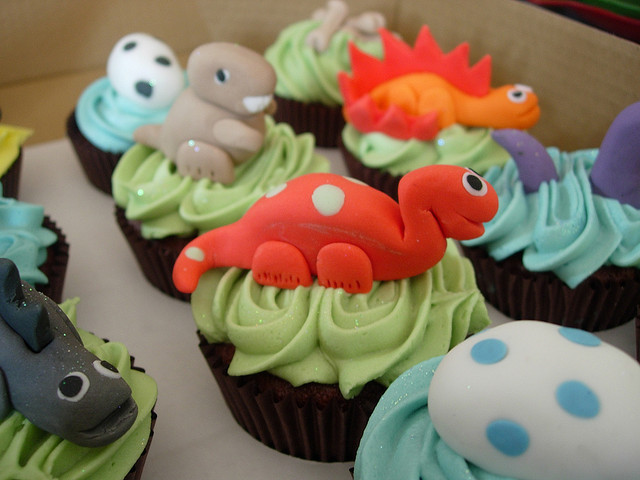 dinosaur cupcakes toppers