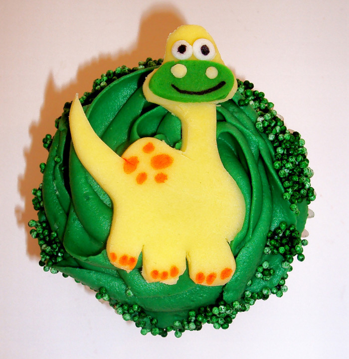 dinosaur cupcake cake tutorial